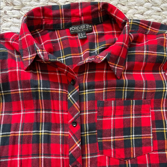 NWOT Forever21+ “Never Say Monday” Graphic Plaid Button Up - Picture 4 of 4